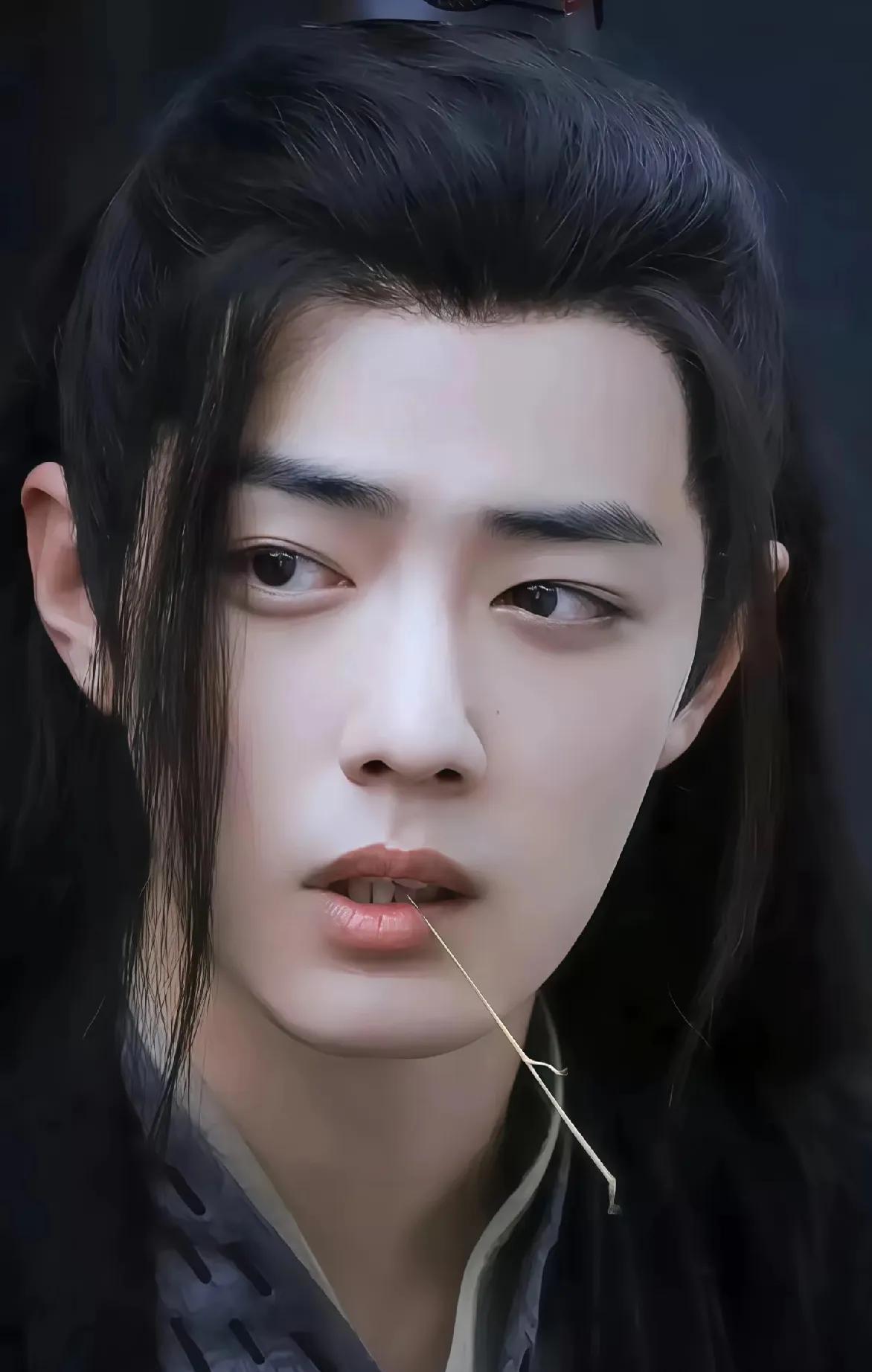 肖战凭借《陈情令》在娱乐圈站稳脚，如今《藏海传》对他影响甚大！
我估计你无法想象
