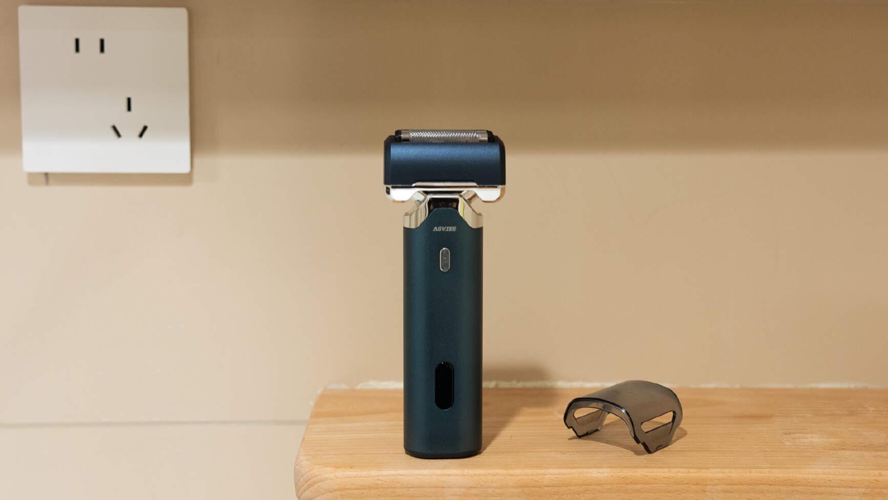 杜绝扎肤感！未野MRX剃须刀测评：五刀头一剃即净实力叫板千元款