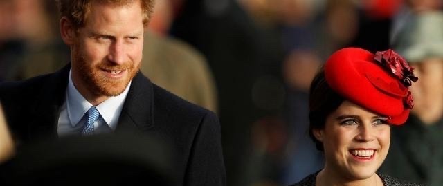 哈里对尤金说，他在父亲的办公室里坐了5个小时，却连一条短信或问候都没收到。

