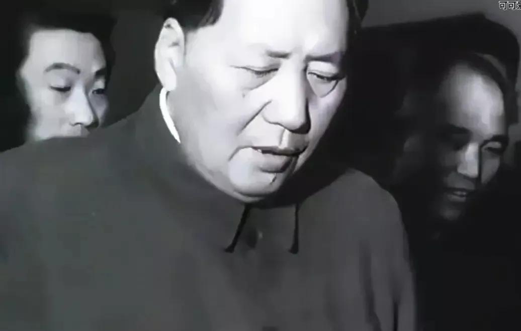 “人民英雄纪念碑”的建立，就是纪念为了新中国而英勇牺牲的革命烈士们！可事实并非如