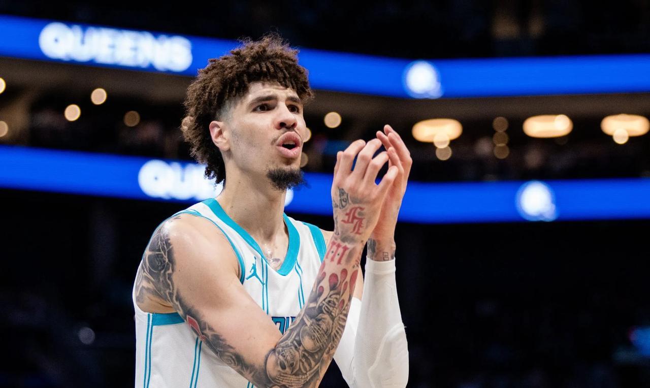 NBA最被高估的球员是谁？？？
B/R专栏作者Zach Buckley撰文评选出