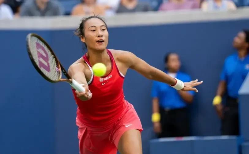 王欣瑜与郑钦文最大的区别就是一个稳、一个狠。
王欣瑜本次能拿到WTA500柏林站