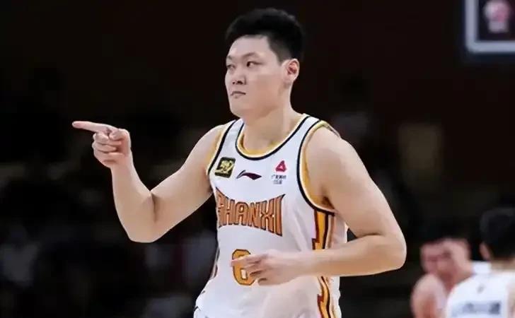 山西汾酒和广东宏远的球队核心，组团到沙特打2K
山西汾酒的张宁和广东宏远的徐杰，