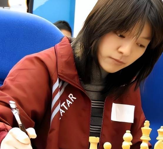 棋后诸宸：嫁卡塔尔王室后放弃中国籍，接受一夫多妻，如今后悔吗