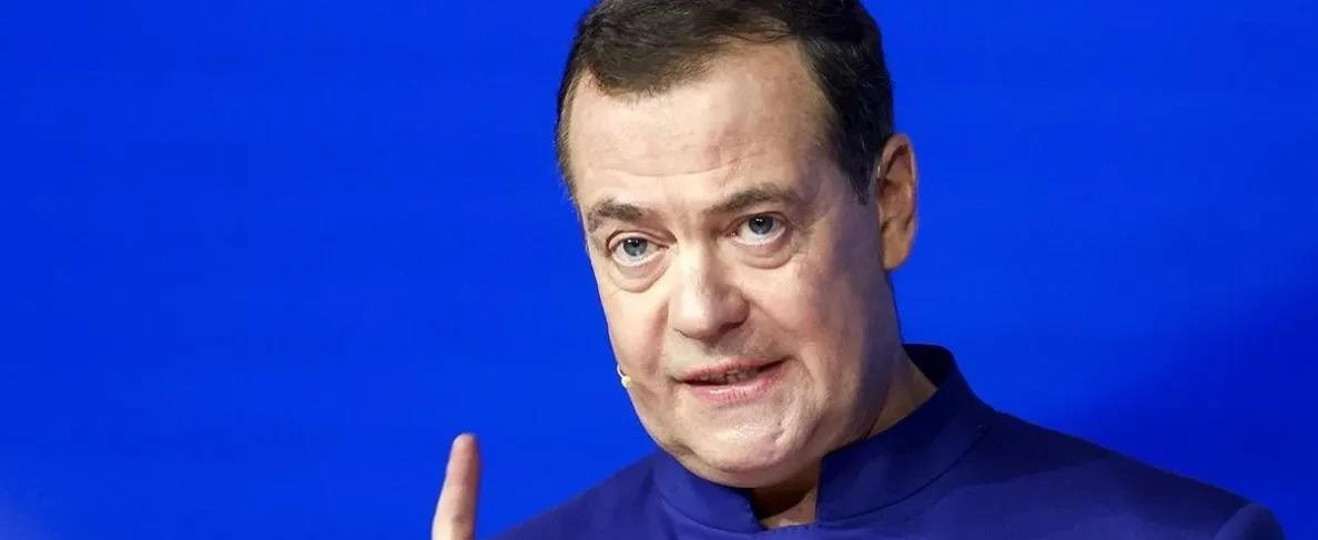美国要打伊朗？世界要乱套？











特朗普真要动手？世界局势瞬间紧