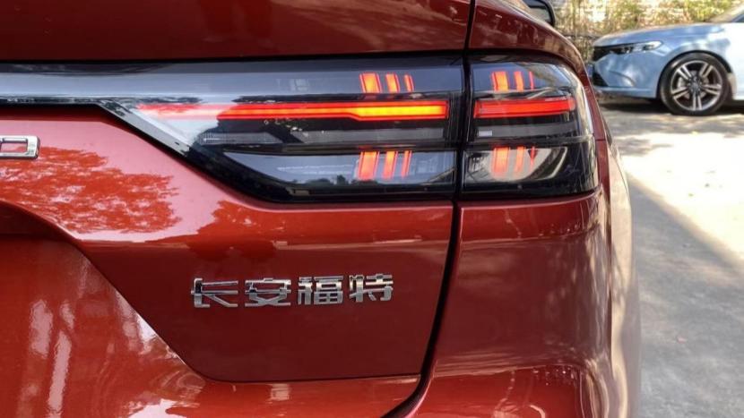 这台老旧油车改款后，扭矩比SU7还大？