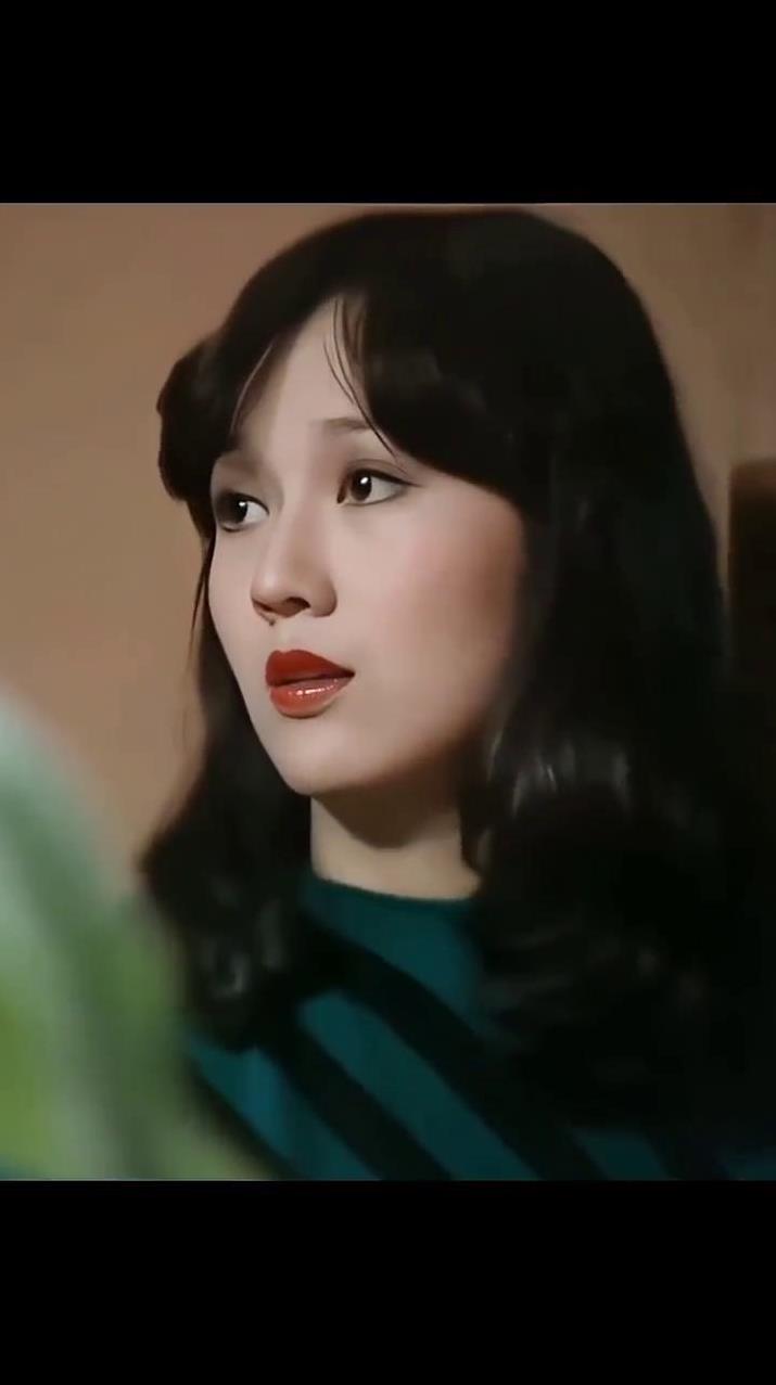 绝色倾城。