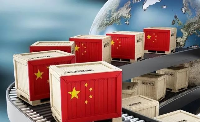 芯片不如美国，机床不如日本，电视不如韩国，汽车不如德国，飞机不如法国，环境不如瑞