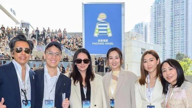 49岁李嘉慧马场惊艳亮相：豪门贵妇的逆龄传奇与不变气场