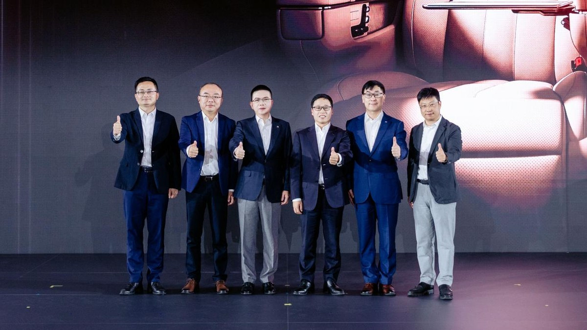 冰箱彩电大沙发？传祺向往M8乾崑百万级移动奢享空间可不止这些