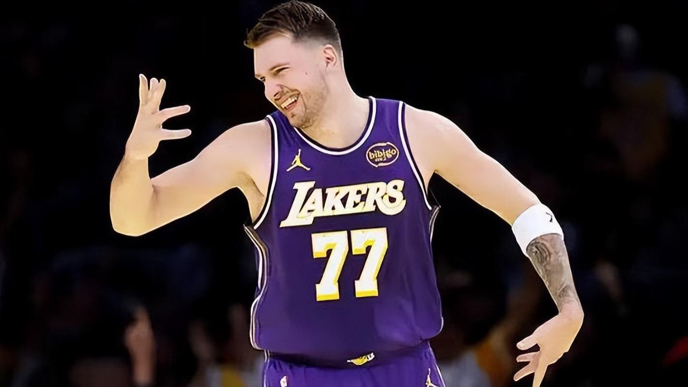 谁尽力？谁犯罪？谁的打法不团队？快看今日NBA红黑榜！（11.29）