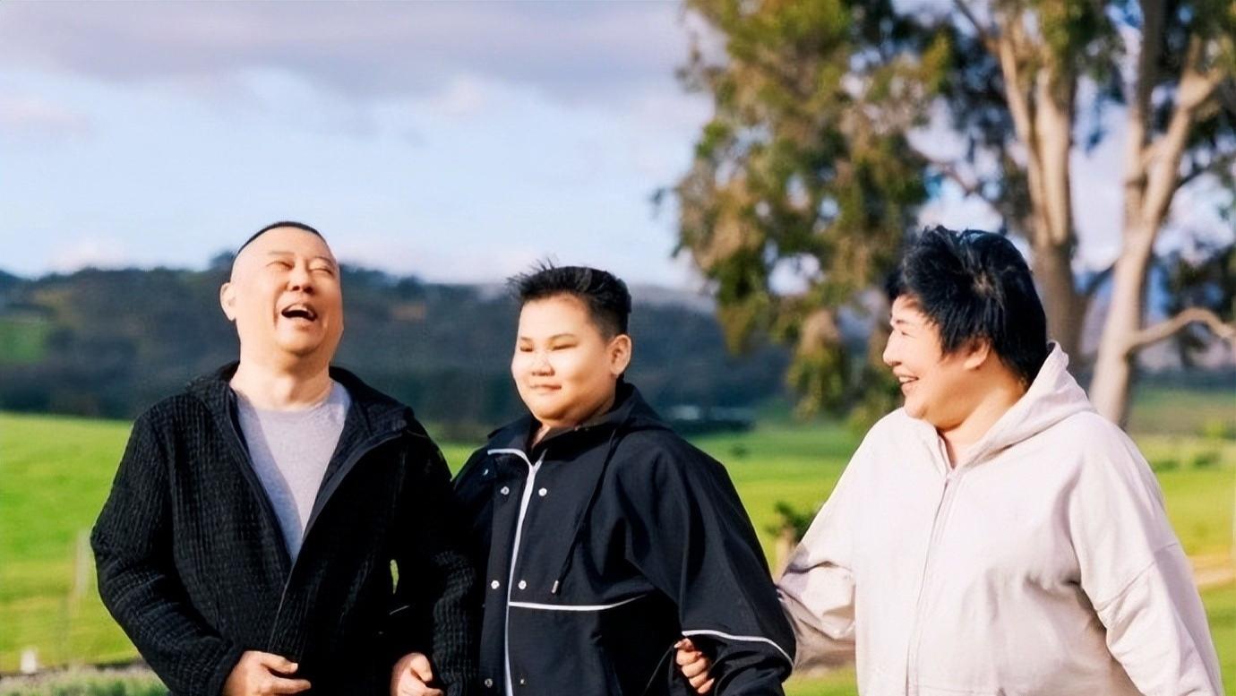 王惠凌晨发文刷屏！2026新年寄语背后，评论区竟暖到破防？