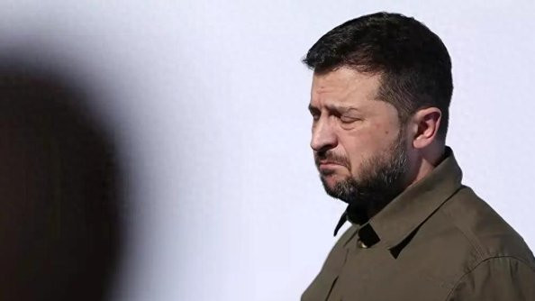 泽连斯基油盐不进，特朗普没办法，改对俄动刀：只怪俄军打得太狠