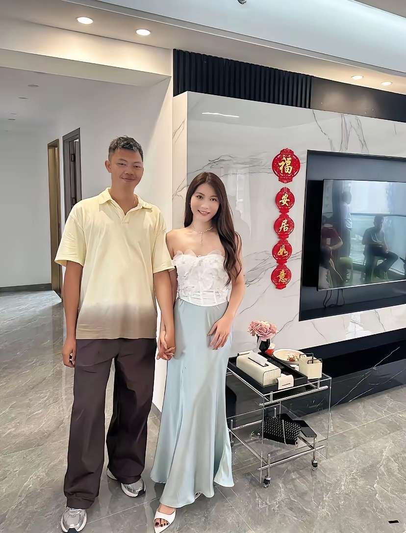 男人不需要太帅，有担当有房就行。