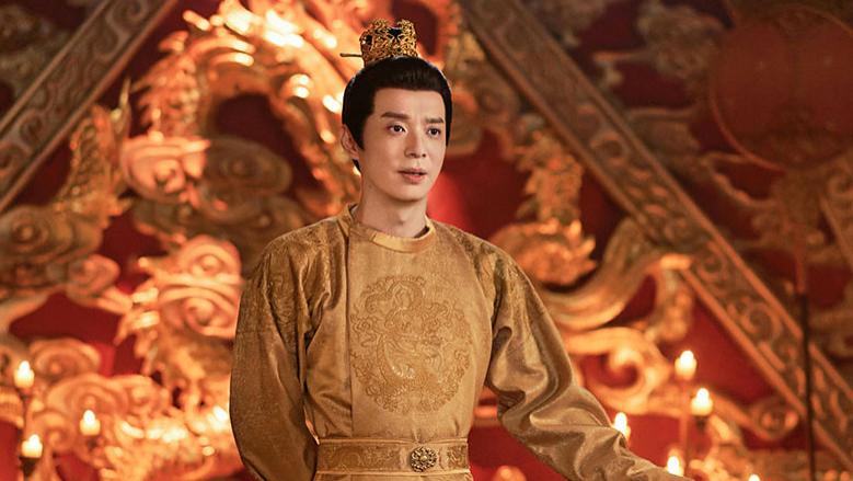 妖艳女子半夜投宿，却秒变"吸血鬼"，《唐诡3》第三案诡味儿绝了