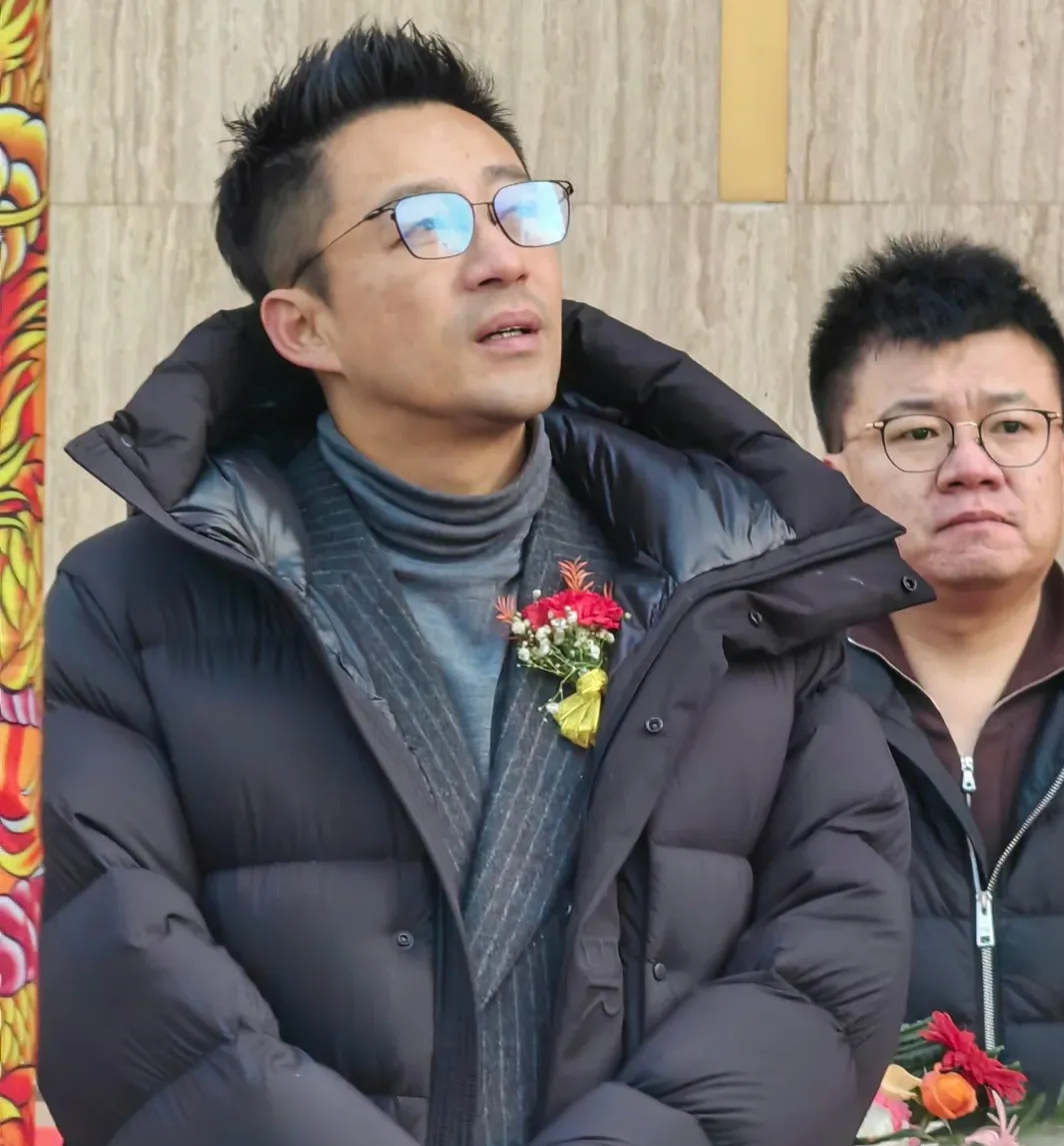 汪小菲事业家庭双丰收











天哪！汪小菲最近简直是人生赢家！不仅
