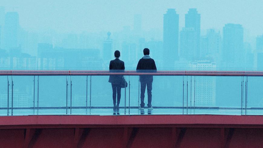 张若昀、马思纯领衔主演的《人之初》播出大结局，所谓的反转都用在了血缘和亲子鉴定上……