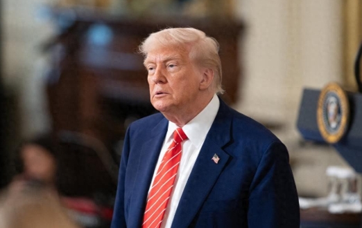 美国总统真的要来？黄仁勋闪现北京，据说他在来华的前一天，还跟美国总统见了一面，一