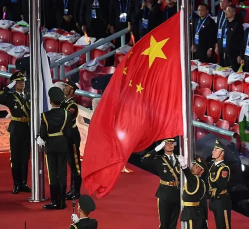 美国害怕中国走新路威胁霸权











嘿，你知道吗？美国现在心里慌得