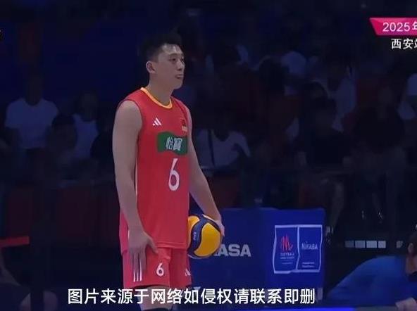 中国男排输球差在哪？两二传秀下限，李咏臻稳定。
     原本对中国男排是抱有很