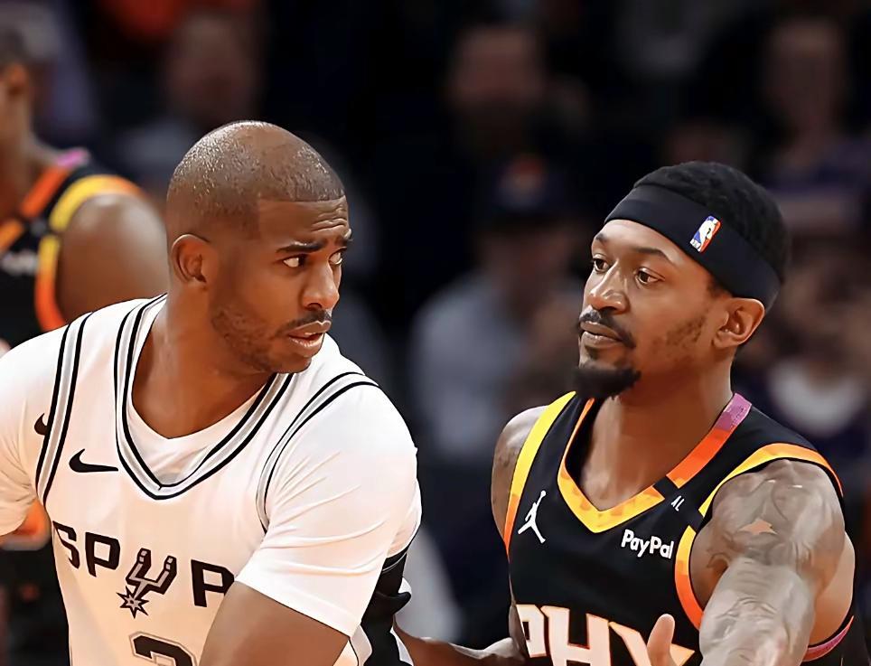 快船新援也有默契，比尔甘愿让保罗穿3号
比尔前不久和太阳买断，加入快船，由于保罗