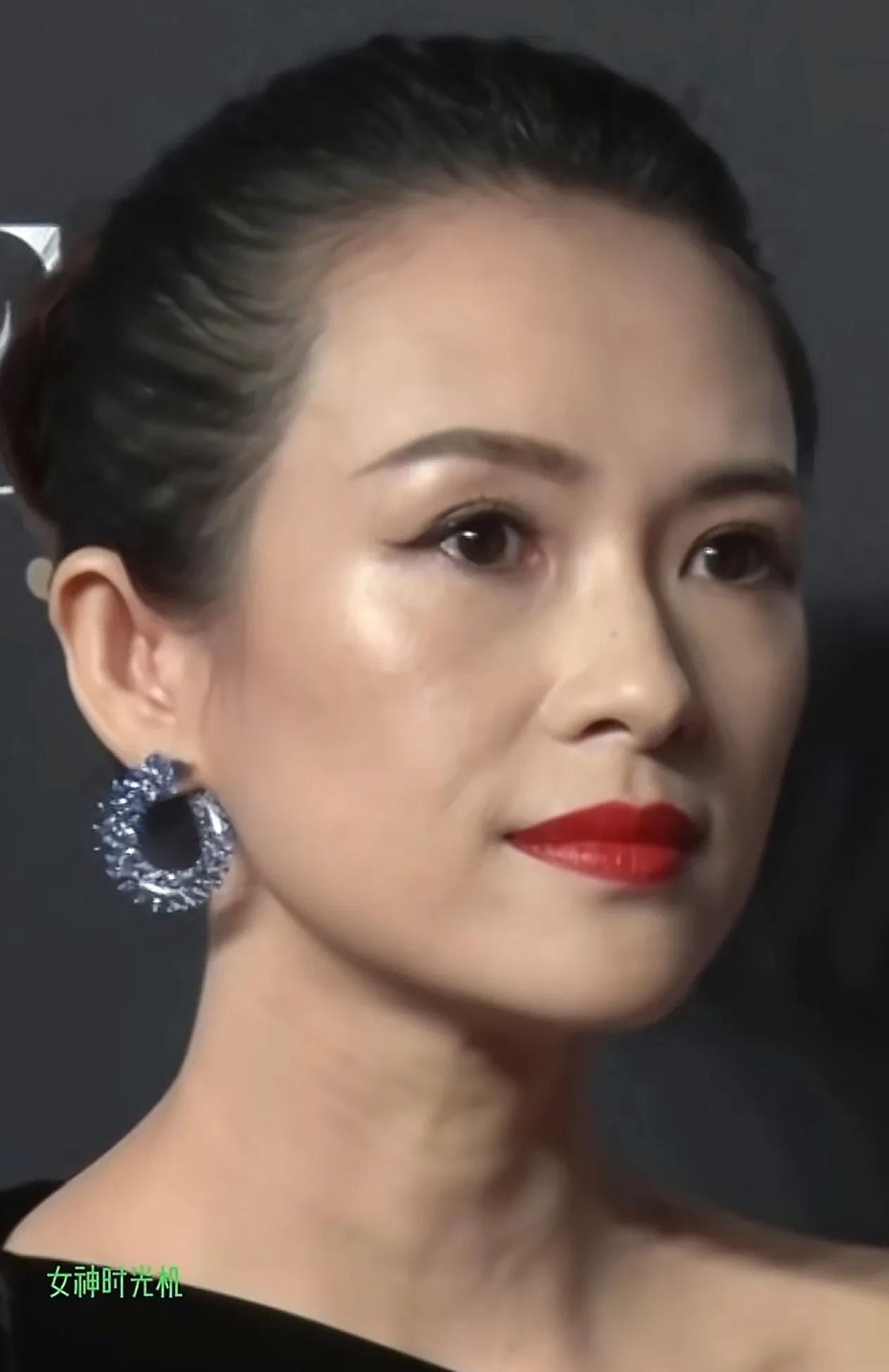镜头掠过，子怡女神在《杀死比尔》里气场炸裂！凌厉眼神、利落动作，每一帧都写满高级