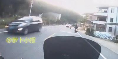 没什么可惜的，所有人都得为自己的行为负责。
5月12日18时38分左右，摩托车逆