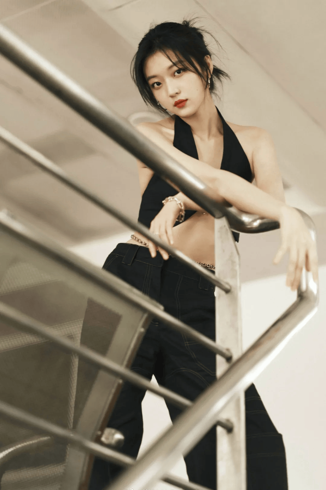 孙千性感穿搭的长腿大美女，东北全智贤