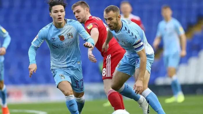 《11月26日足坛贝爷》公4场数据分析，享私房菜，肉串