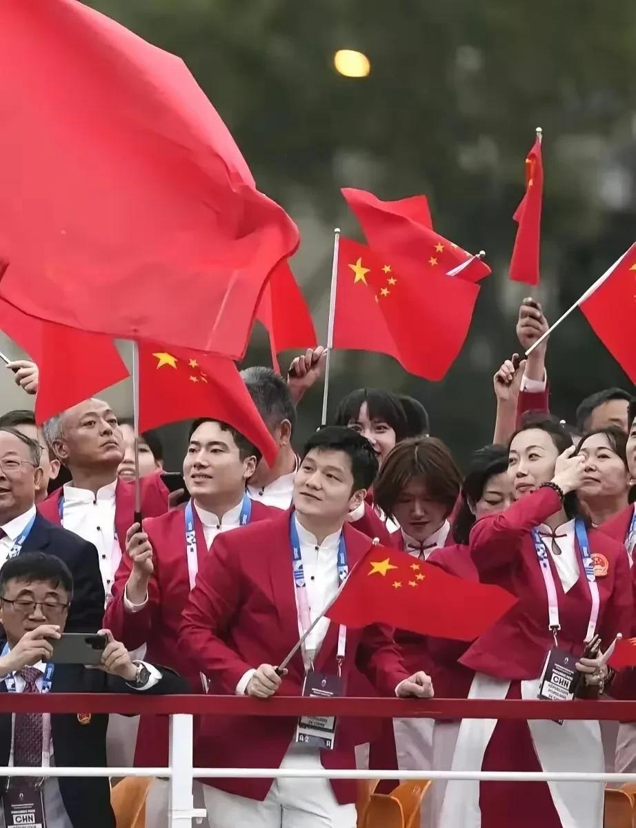 樊振东
是一个清醒的追求卓越者，他知道自己想要什么，他知道什么对自己最重要，他知