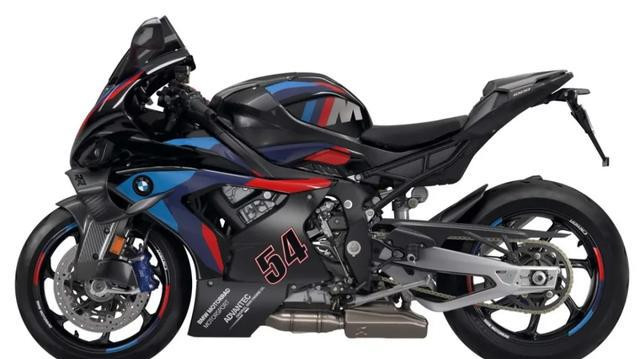 提升至218匹，最“顶”跑车，宝马M1000RR出2025款了