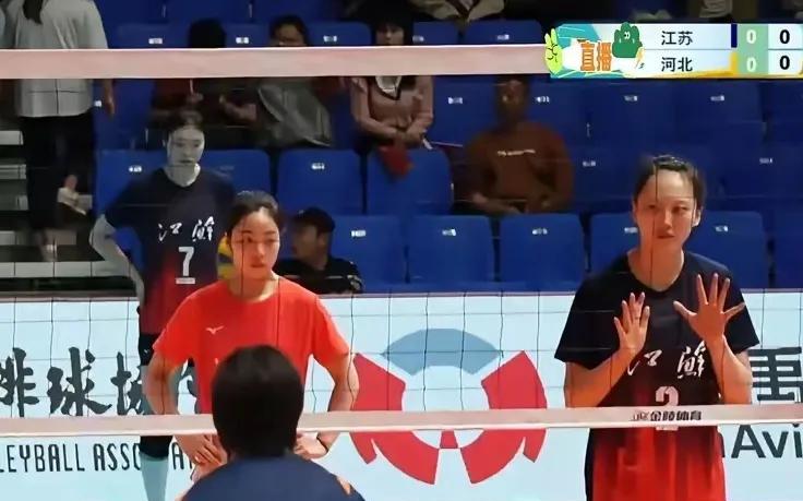 江苏U20女排3-0胜河北U20女排，比分为25-15、25-21、25-15，