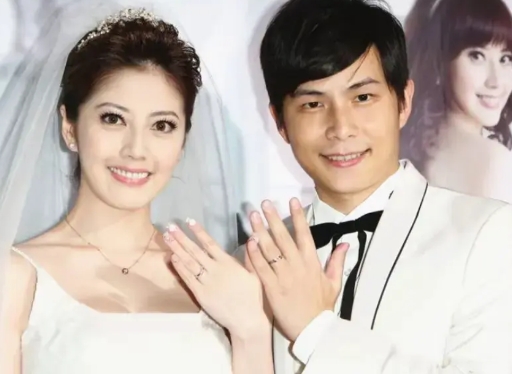 因韩瑜生不出孩子而离婚？

47岁孙协志宣布再婚小10岁美女，曾想生5个娃。
