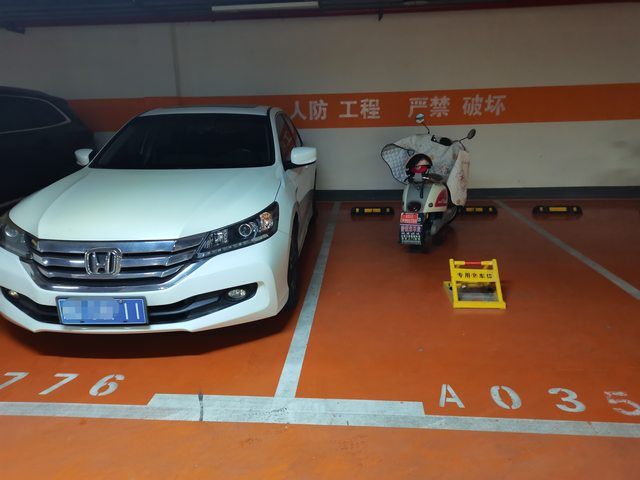 14年九代雅阁还值多少钱
14年4月上牌，九代雅阁2.0豪华，最近打算置换新车，