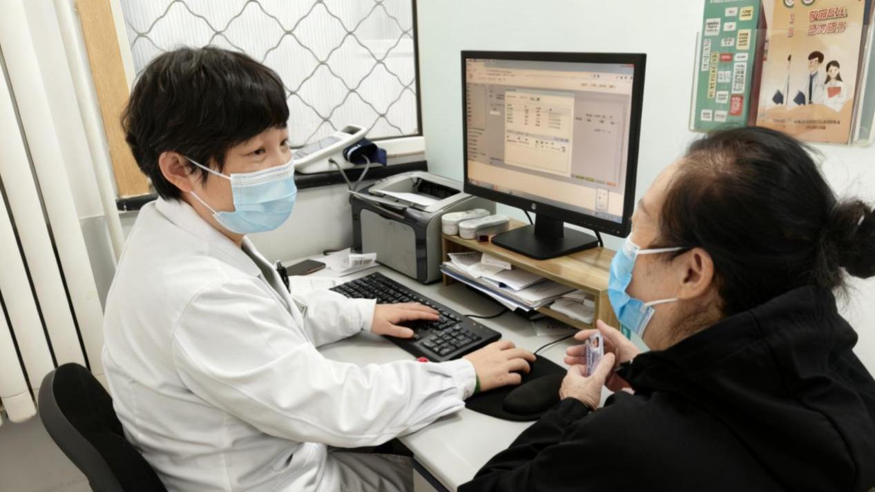 粉色信笺映初心 基层医者暖民心