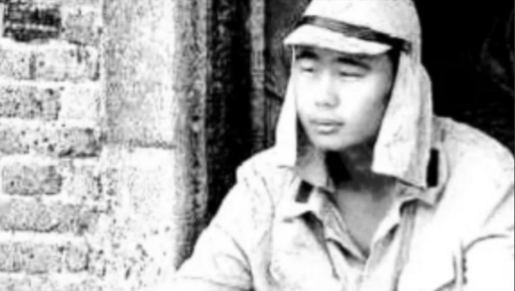 1941年，一名日本人带着26名被俘的八路军战士来到115师驻地，大声喊道：“我