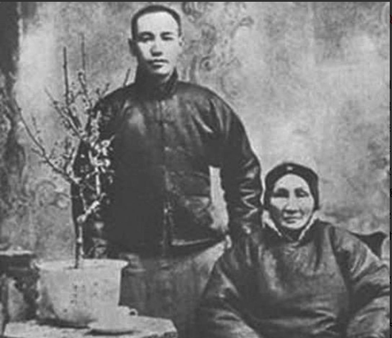 1963 年，94 岁的蒋妙月向中央提了个请求：想去台湾见蒋介石。毛主席得知后直