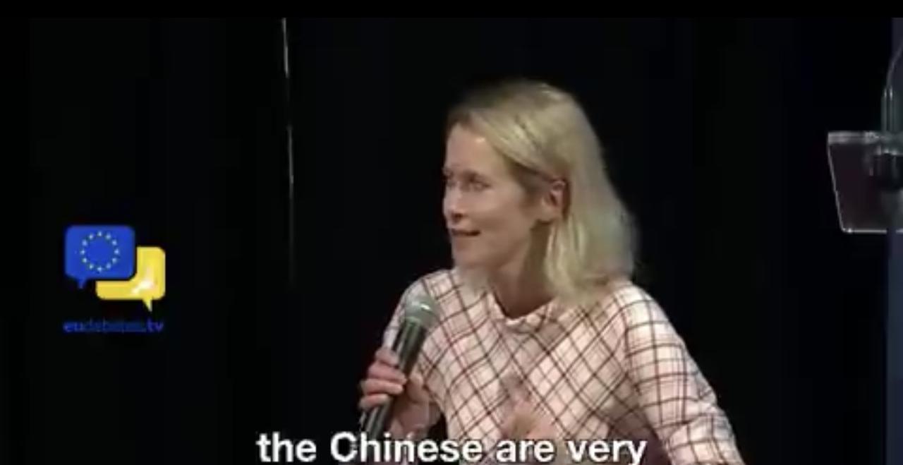 欧洲外交和安全政策负责人卡娅·卡拉斯再次带着她的“智慧”归来，大放厥词：
“中国