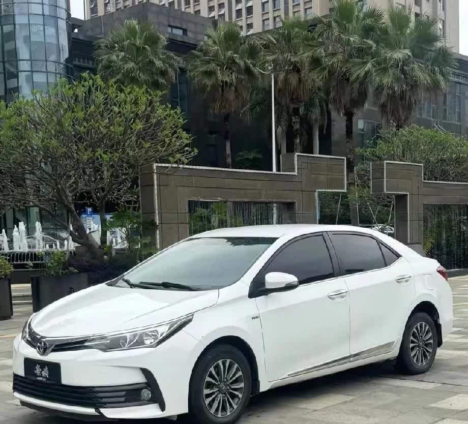 家人们，谁懂啊呀，看看能值多少钱呀？

我朋友今年失业了。家里出了点事故急需