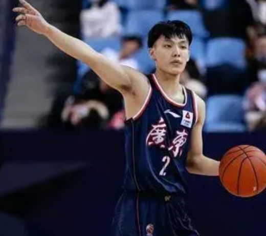 3月5日CBA广东华南虎大概率会战胜辽宁本钢，理由有三:
一，辽宁本钢的阵容老化