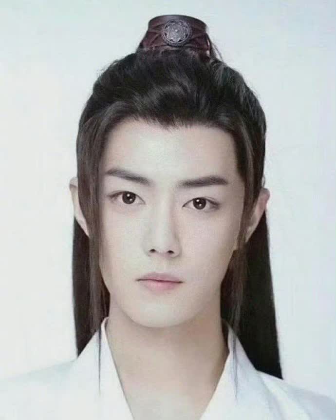 当年陈情令两位主演的定妆照，王一博毁我蓝忘机。。。