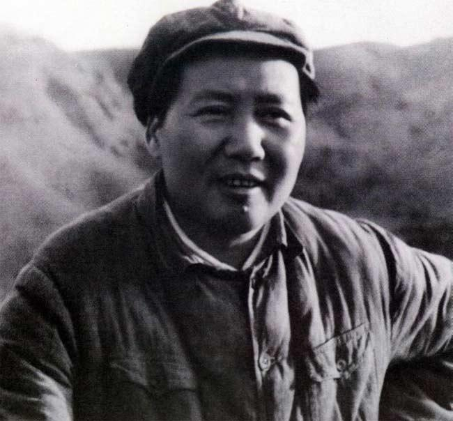 1950年，毛主席的警卫员李家骥偷偷地将主席的一件衬衣偷偷送了人！结果第二天主席