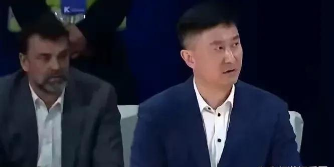 广东有意输掉和上海第二场比赛，目的G3在广东主场，可赚800万门票收入，这观点站