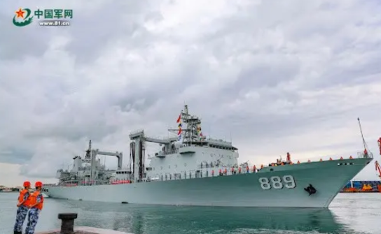 解放军进逼台海之际，外国间谍刺探中国军港，我国安部门发警告。

我国安部门对外表