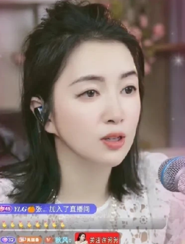 听听许美丽与孙媛等人六宫格连麦
结束后说了些啥？

昨晚许美丽与孙媛、成风、音乐