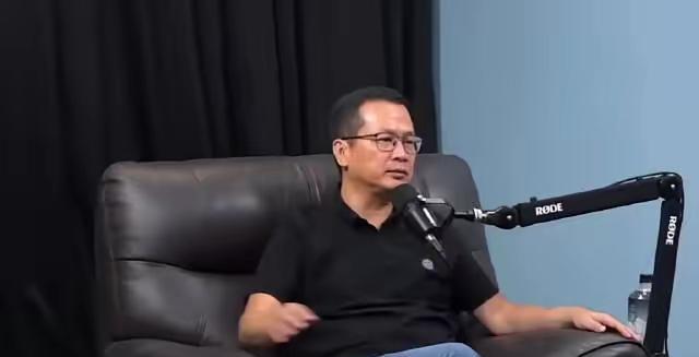 罗智强可以退出国民党党主席选举了，罗智强在两岸问题上也是为了讨好民进党，用维持现