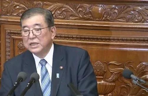 石破施政演说表明推进“令和的日本列岛改造”
日本首相石破茂在国会众参两院全体会议