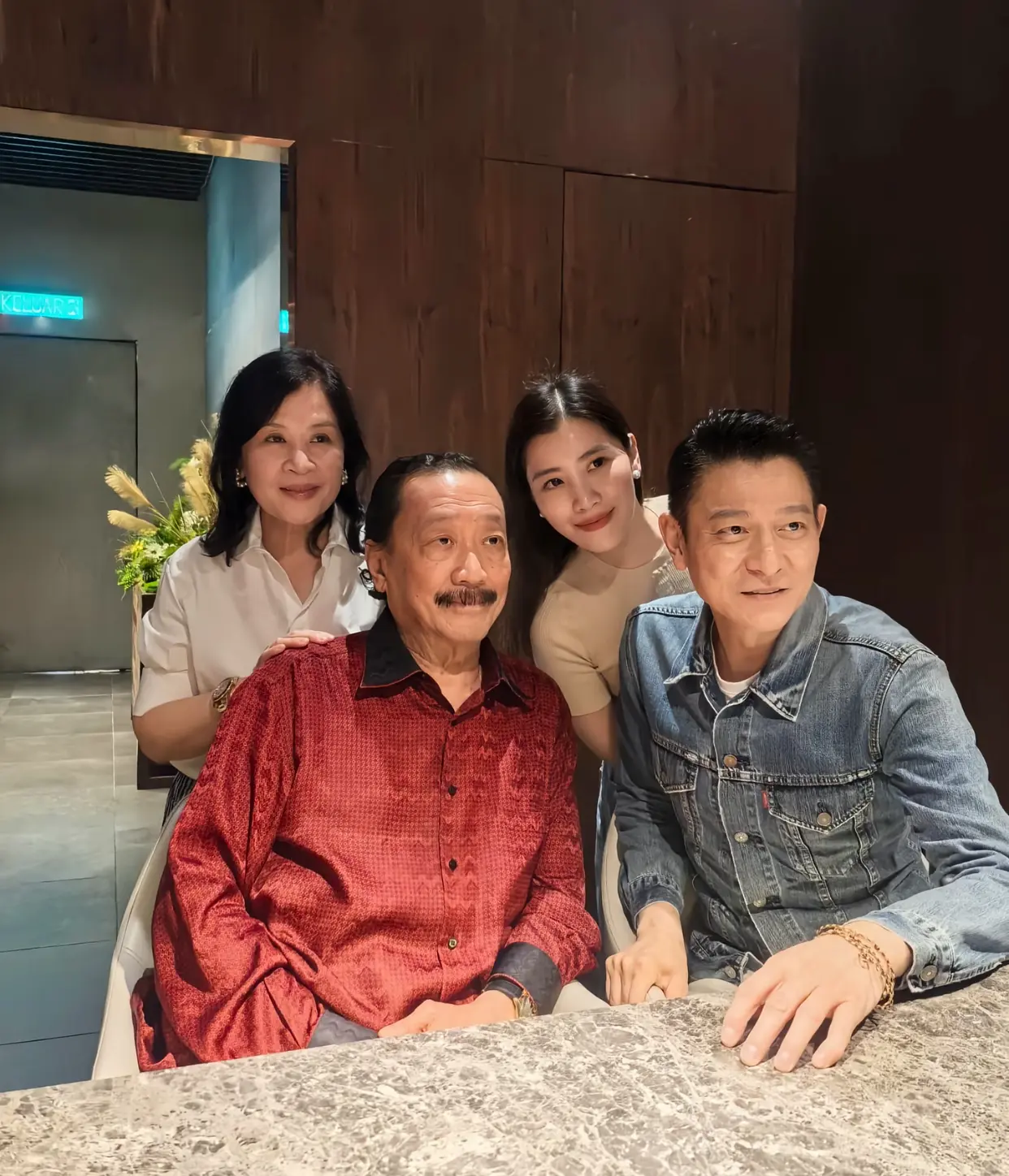 华仔的丈母娘和老丈人！