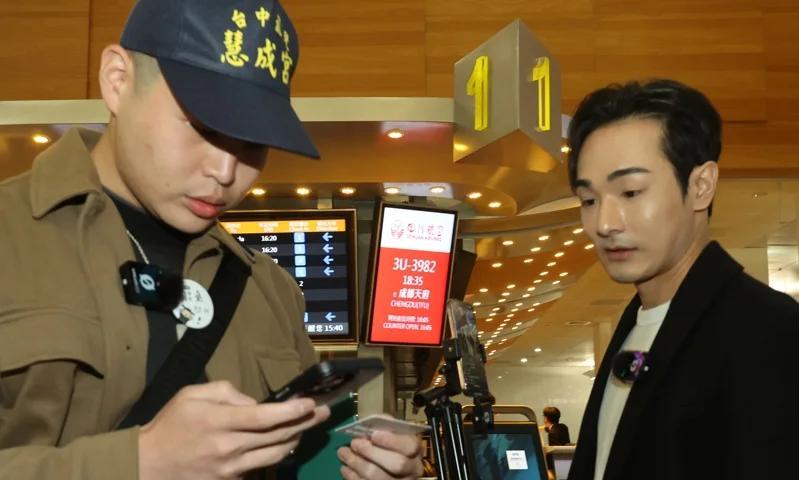 青鸟内讧！闽南狼指控八炯仿纳粹走极端
同为绿营侧翼的闽南狼陈柏源昨（3日）深夜通