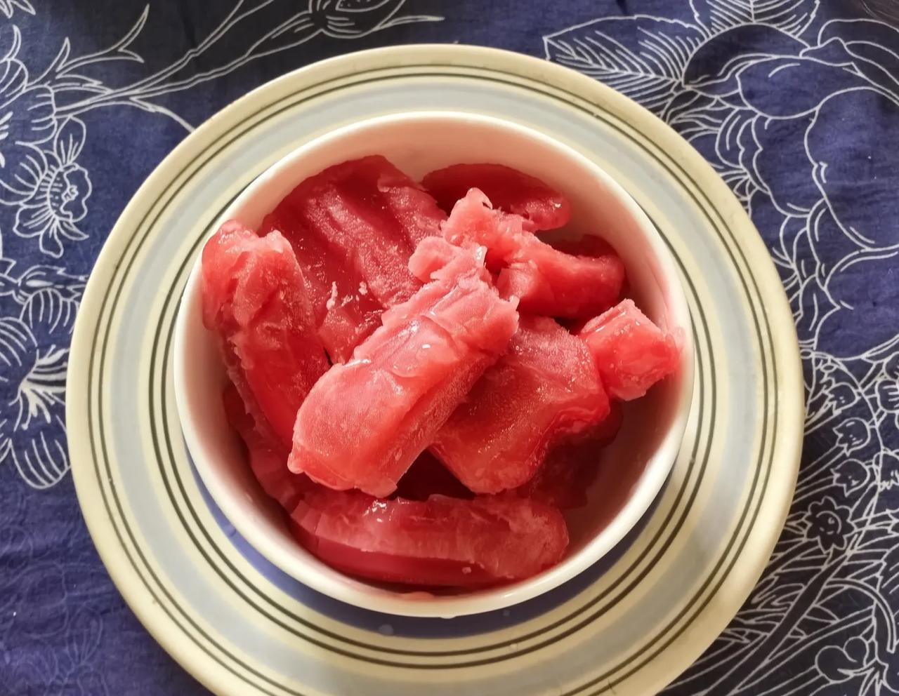 从来没有感觉这么爽！
        一口气吃一大碗冰淇淋，把自己吃了个透心凉。